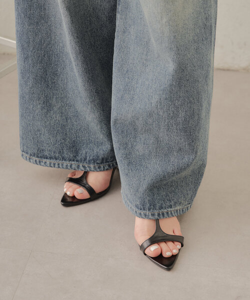 Chico（チコ）の「Tストラップサンダル（サンダル・レディース・ブラック/ブルー/シルバー・SMALL/MEDIUM/LARGE）」の14枚目の写真