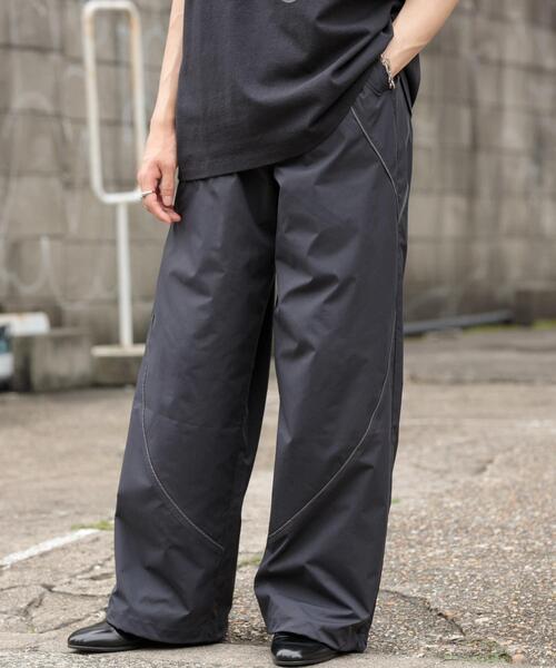 SENSE OF PLACE by URBAN RESEARCH（センスオブプレイスバイアーバンリサーチ）の「『ユニセックス』『セットアップ対応』 ブロックドトラックワイドパンツ（その他パンツ・メンズ・その他1/その他2/その他3・MEDIUM/LARGE）」の3枚目の写真