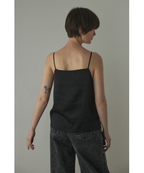 BLACK BY MOUSSY(ブラックバイマウジー)の「satin camisole(サテンキャミソール)(キャミソール・レディース・オフホワイト/ブルー/ブラック・FREE)」の13枚目の写真