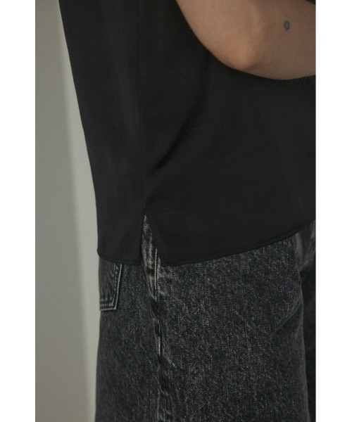 BLACK BY MOUSSY(ブラックバイマウジー)の「satin camisole(サテンキャミソール)(キャミソール・レディース・オフホワイト/ブルー/ブラック・FREE)」の16枚目の写真