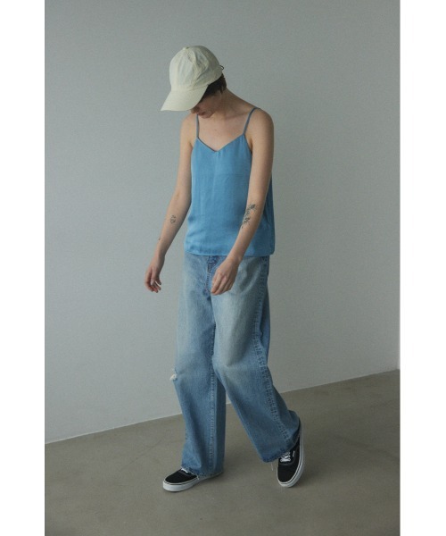 BLACK BY MOUSSY(ブラックバイマウジー)の「satin camisole(サテンキャミソール)(キャミソール・レディース・オフホワイト/ブルー/ブラック・FREE)」の18枚目の写真