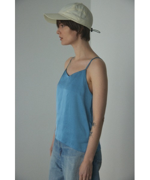 BLACK BY MOUSSY(ブラックバイマウジー)の「satin camisole(サテンキャミソール)(キャミソール・レディース・オフホワイト/ブルー/ブラック・FREE)」の19枚目の写真