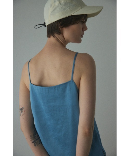 BLACK BY MOUSSY(ブラックバイマウジー)の「satin camisole(サテンキャミソール)(キャミソール・レディース・オフホワイト/ブルー/ブラック・FREE)」の20枚目の写真