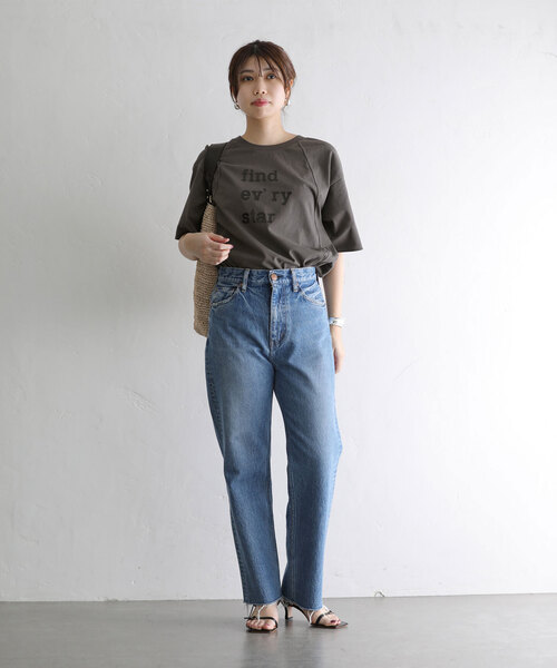 La TOTALITE（ラトータリテ）の「【Munich/ミューニック】cotton jersey（Tシャツ/カットソー・レディース・ホワイト/チャコールグレー/キャメル/ラベンダー・FREE）」の5枚目の写真