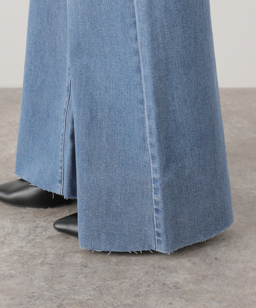 ROLLAS/ローラス】 EASTCOAST FLARE DENIM（デニムパンツ）｜Deuxieme