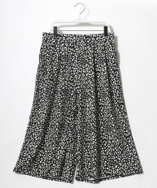 Salong hameu（サロン ハミュー）の「「着用動画あり」ストレッチ ガウチョパンツ/イージーパンツ/スカーチョ/ステテコ/無地・総柄・ライン柄・花柄・アニマル柄（その他パンツ・レディース・レオパード/カーキオリーブ/ブラック系その他3/ネイビー/グレイッシュベージュ/ブラック系その他2/ブラック/ネイビー系1/ブラック系その他5/ゼブラ/ブラック系その他4/ブラック系その他6・L/M）」の12枚目の写真