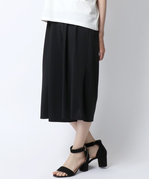 Salong hameu（サロン ハミュー）の「「着用動画あり」ストレッチ ガウチョパンツ/イージーパンツ/スカーチョ/ステテコ/無地・総柄・ライン柄・花柄・アニマル柄（その他パンツ・レディース・レオパード/カーキオリーブ/ブラック系その他3/ネイビー/グレイッシュベージュ/ブラック系その他2/ブラック/ネイビー系1/ブラック系その他5/ゼブラ/ブラック系その他4/ブラック系その他6・L/M）」の18枚目の写真