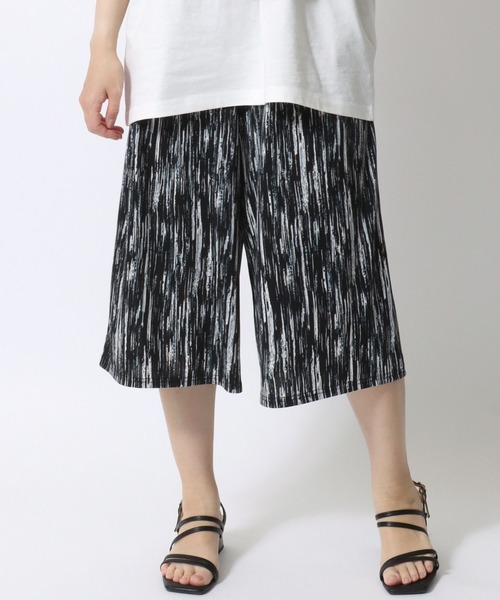 Salong hameu（サロン ハミュー）の「「着用動画あり」ストレッチ ガウチョパンツ/イージーパンツ/スカーチョ/ステテコ/無地・総柄・ライン柄・花柄・アニマル柄（その他パンツ・レディース・レオパード/カーキオリーブ/ブラック系その他3/ネイビー/グレイッシュベージュ/ブラック系その他2/ブラック/ネイビー系1/ブラック系その他5/ゼブラ/ブラック系その他4/ブラック系その他6・L/M）」の19枚目の写真