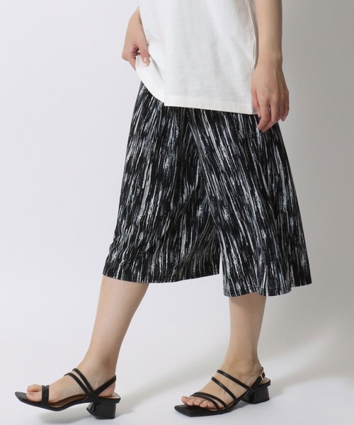 Salong hameu（サロン ハミュー）の「「着用動画あり」ストレッチ ガウチョパンツ/イージーパンツ/スカーチョ/ステテコ/無地・総柄・ライン柄・花柄・アニマル柄（その他パンツ・レディース・レオパード/カーキオリーブ/ブラック系その他3/ネイビー/グレイッシュベージュ/ブラック系その他2/ブラック/ネイビー系1/ブラック系その他5/ゼブラ/ブラック系その他4/ブラック系その他6・L/M）」の20枚目の写真