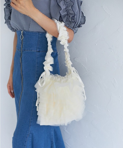 tocco closet(トッコ クローゼット)の「【ZOZO限定】ギャザーフリルチュールドロストバッグ(ショルダーバッグ・レディース・ブラック/アイボリー/ピンク・FREE)」の9枚目の写真
