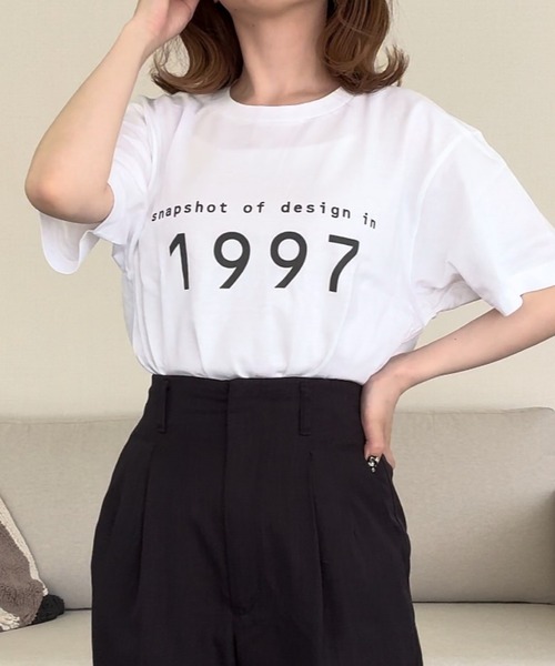 cuorequal(クオレコール)の「ロゴプリント半袖Tシャツ(Tシャツ/カットソー・レディース・ホワイト・LARGE/MEDIUM)」の2枚目の写真