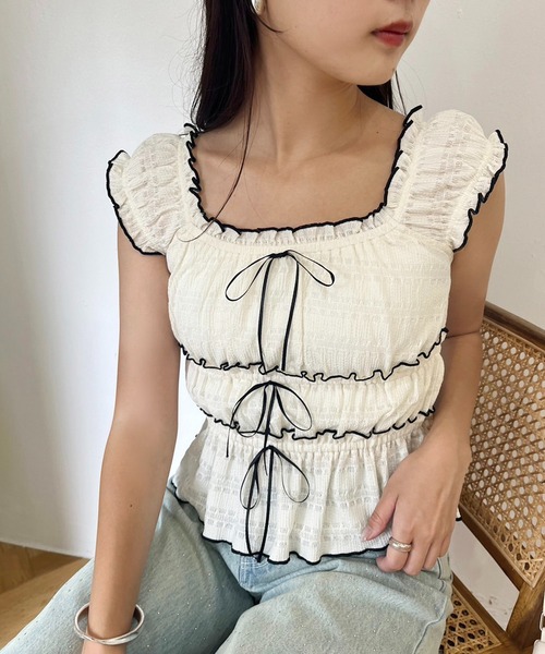 one after another NICE CLAUP（ワンアフターアナザーナイスクラップ）の「フリルメロービスチェ（タンクトップ・レディース・ブラック/レッド/アイボリー・FREE）」の16枚目の写真