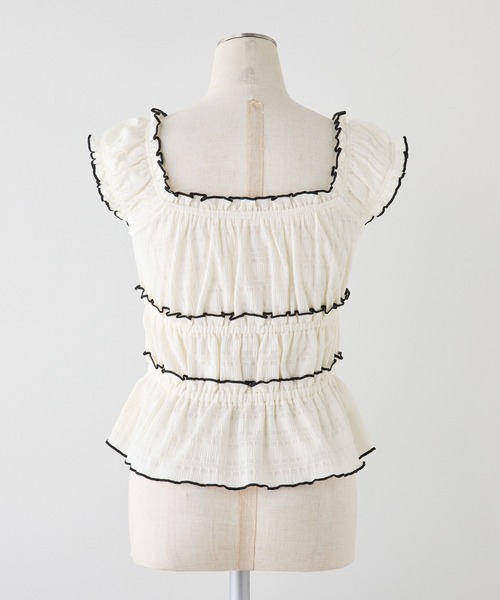 one after another NICE CLAUP（ワンアフターアナザーナイスクラップ）の「フリルメロービスチェ（タンクトップ・レディース・ブラック/レッド/アイボリー・FREE）」の10枚目の写真