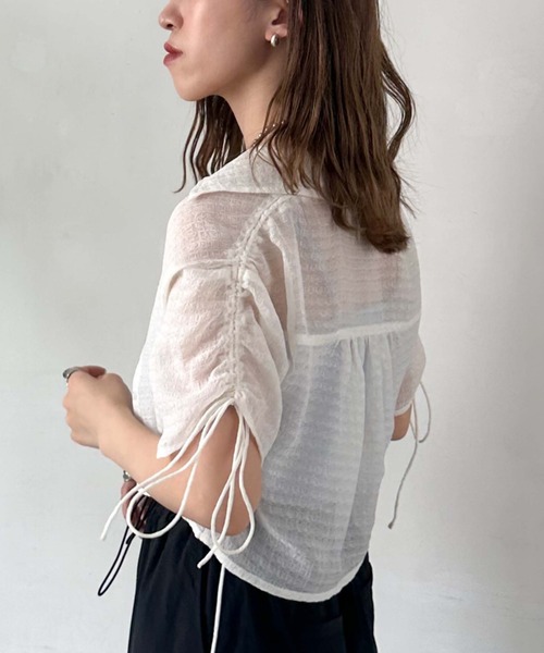 archives（アルシーヴ）の「ドロストハーフスリーブシャツ（シャツ/ブラウス・レディース・モカ/アイボリー/ブラック・MEDIUM）」の2枚目の写真