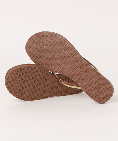 TKEES(ティキーズ)の「《Tkees》DUOS ビーチサンダル(サンダル・レディース・ベージュ系その他/ブラウン系その他・US7/US8/US5)」の4枚目の写真