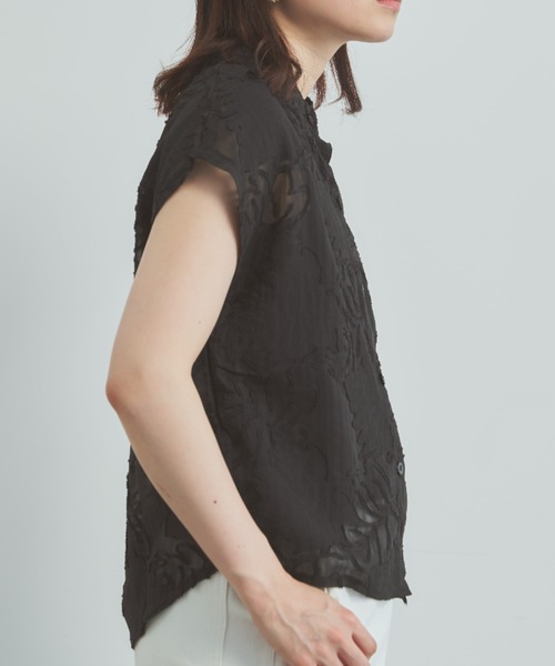 【タグ付き】大きいサイズ ２３区 ボタニカルカットジャガード ブラウス 46 黒 VERYコラボ】ボタニカル カットジャカード ブラウス / 23区