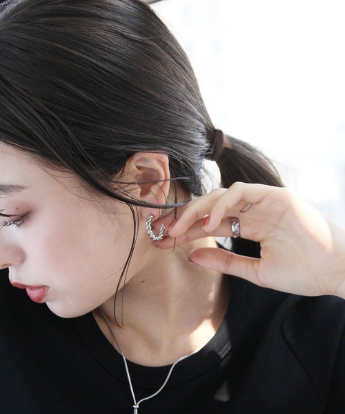 abaskdesign(アバスクデザイン)の「金属アレルギー対応 ツイストステンレスピアス S(ピアス(両耳用)・レディース・シルバー/ゴールド・FREE)」の8枚目の写真