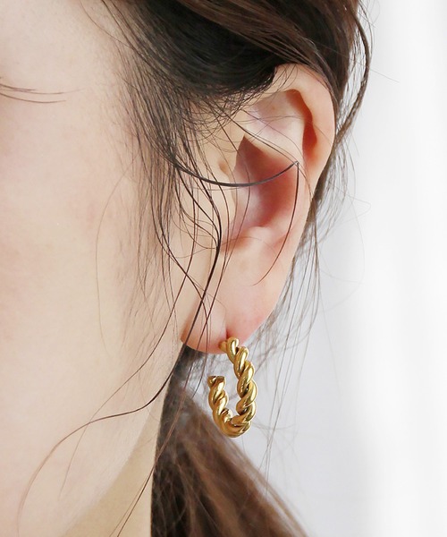 abaskdesign(アバスクデザイン)の「金属アレルギー対応 ツイストステンレスピアス S(ピアス(両耳用)・レディース・シルバー/ゴールド・FREE)」の15枚目の写真