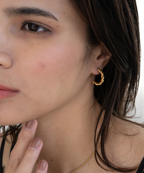 abaskdesign(アバスクデザイン)の「金属アレルギー対応 ツイストステンレスピアス S(ピアス(両耳用)・レディース・シルバー/ゴールド・FREE)」の19枚目の写真