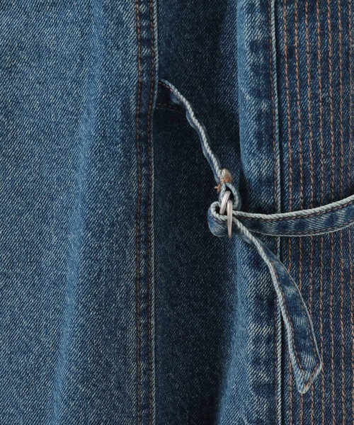 PAGEBOY(ページボーイ)の「サイドベルトデニムスカート(デニムスカート・レディース・ブルー/ブラック・SMALL/MEDIUM)」の4枚目の写真