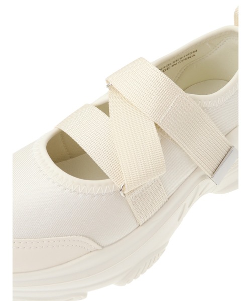 Green Parks(グリーンパークス)の「RUPIS. クロスベルトスニーカー(スニーカー・レディース・アイボリー/ブラック・M/S/L)」の8枚目の写真