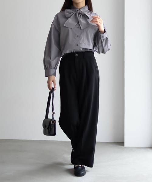 HusHusH（ハッシュアッシュ）の「HusHusH ボウタイブラウス 取り外し可（シャツ/ブラウス・レディース・チャコールグレー/グレイッシュベージュ・M/L）」の14枚目の写真