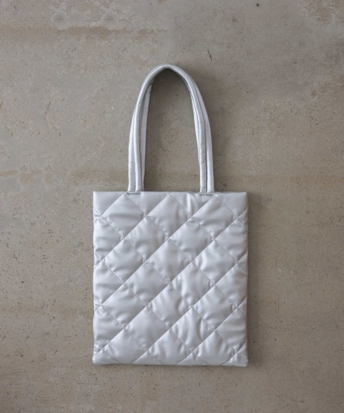 EFOLE（エフォル）の「Quilting flat tote bag / キルティング フラット トートバッグ（トートバッグ・レディース・シルバー/ブラック・FREE）」の10枚目の写真