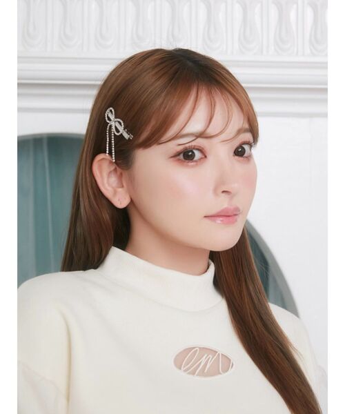 EATME(イートミー)の「ビジューリボンヘアクリップ(ヘアピン・レディース・シルバー・FREE)」の2枚目の写真