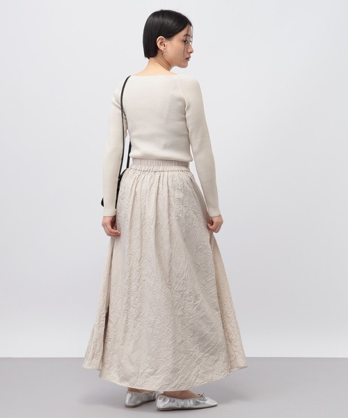 A part by（アパートバイ）の「ワッシャーボリュームスカート（スカート・レディース・ライトベージュ/ネイビー・FREE）」の4枚目の写真