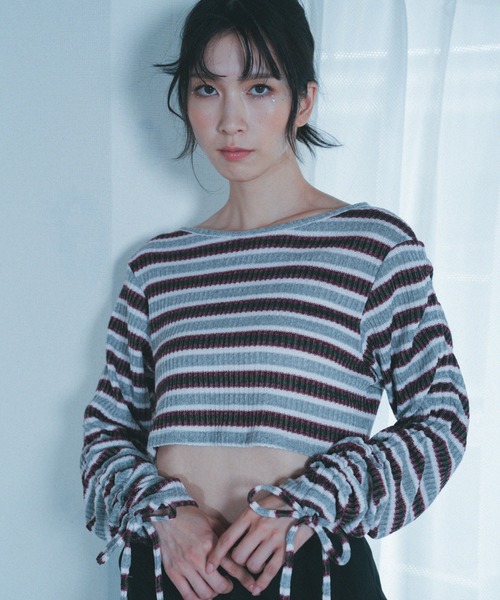 Nora Lily elle(ノラリリーエル)の「【Nora Lily】「elle」Shirring Sleeve Border Short Top(Tシャツ/カットソー・レディース・グレー系その他/ブルー系その他/パープル系その他・FREE)」の2枚目の写真