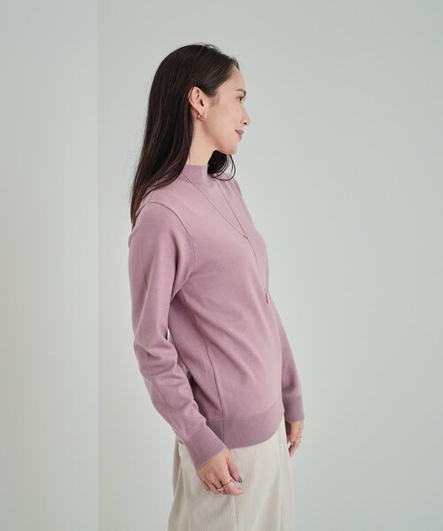 SHOO・LA・RUE（シューラルー）の「【高レビュー/洗える】ちくちくしにくい なめらかハイネックニット（ニット/セーター・レディース・グリーン系/オフホワイト/グレー/ブラック/ベビーピンク/ライトブルー・02/03/04）」の19枚目の写真