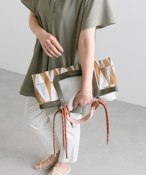 イアパピヨネ ＜A4サイズ対応＞異素材/2フェイストートバッグ ear PAPILLONNER（イアパピヨネ）の「《A4サイズ対応》異素材/2