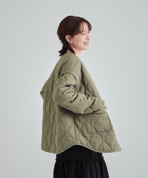 DRESKIP(ドレスキップ)の「◆【高レビュー/撥水/吸湿発熱】大人が着たい オーバーキルトブルゾン(ブルゾン・レディース・ブラック/カーキ/アイボリー・02/03/04)」の9枚目の写真