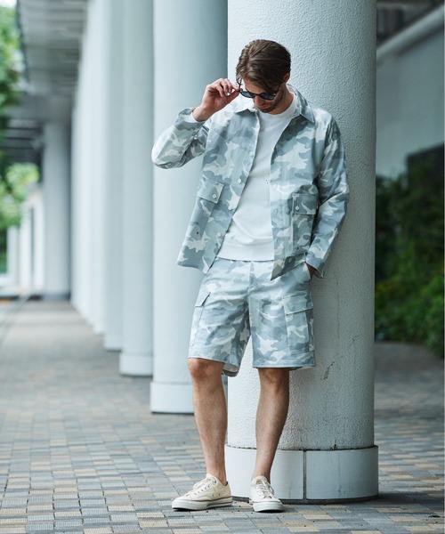ACANTHUS(アカンサス)の「ACANTHUS:Military Shirt Jacket(ミリタリージャケット・メンズ・ホワイト/ブラック・S/M/L/XL)」の3枚目の写真