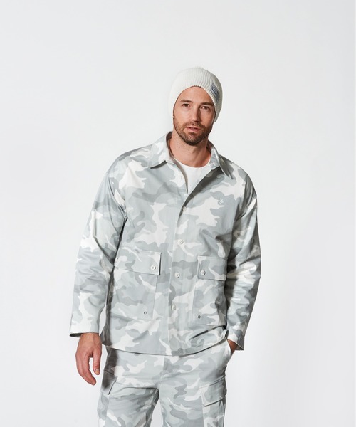 ACANTHUS(アカンサス)の「ACANTHUS:Military Shirt Jacket(ミリタリージャケット・メンズ・ホワイト/ブラック・S/M/L/XL)」の6枚目の写真