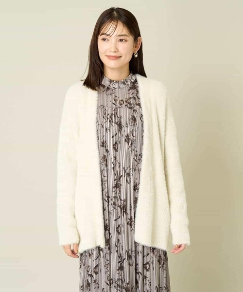 a.v.v（アーヴェヴェ）の「フェザーヤーントッパーカーディガン（カーディガン/ボレロ・レディース・アイボリー/モカ・40/38）」の20枚目の写真