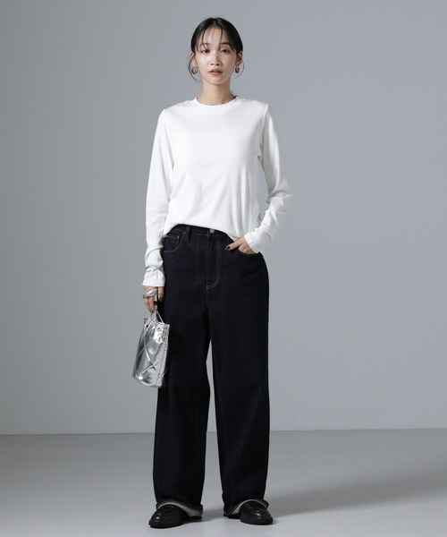 NANO universe（ナノユニバース）の「ジンジャー吸湿発熱抗菌防臭クルーネックカットソー（Tシャツ/カットソー・レディース・ブラック/ライトグレー/ホワイト・FREE）」の14枚目の写真