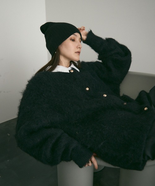 Lutim by u（ルチバイユー）の「BIG ボタン・シャギーニットカーディガン（カーディガン/ボレロ・レディース・レッド/モカ/チャコールグレー/ブラック/ナチュラル・FREE）」の2枚目の写真