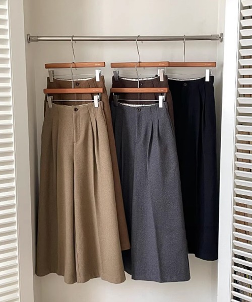 BANICO（バニコ）の「【Banico】ウールライクワイドストレートパンツ（スラックス・レディース・ブラック/ベージュ/グレー・SMALL/MEDIUM/LARGE）」の17枚目の写真