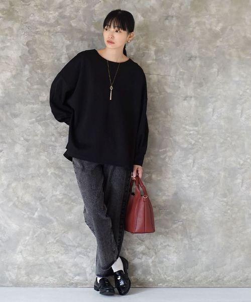 e-zakkamania stores(イーザッカマニアストアーズ)の「ネックレス刺繍 チャーム付きプルオーバー(Tシャツ/カットソー・レディース・グレイッシュベージュ/ブラック/チャコール・フリー)」の12枚目の写真