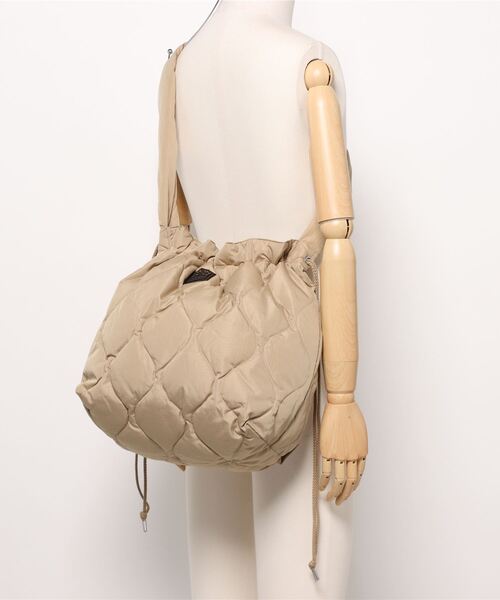 Ungrid（アングリッド）の「MILITARY DOWN SHOULDER BAG（ハンドバッグ・レディース・ベージュ/カーキ・FREE）」の7枚目の写真