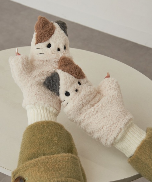 SETUP7（セットアップセブン）の「【SETUP7】アニマルFACEアームフード 裏ボア2WAY手袋 WINGI（手袋・レディース・オフホワイト/グレー・FREE）」の5枚目の写真