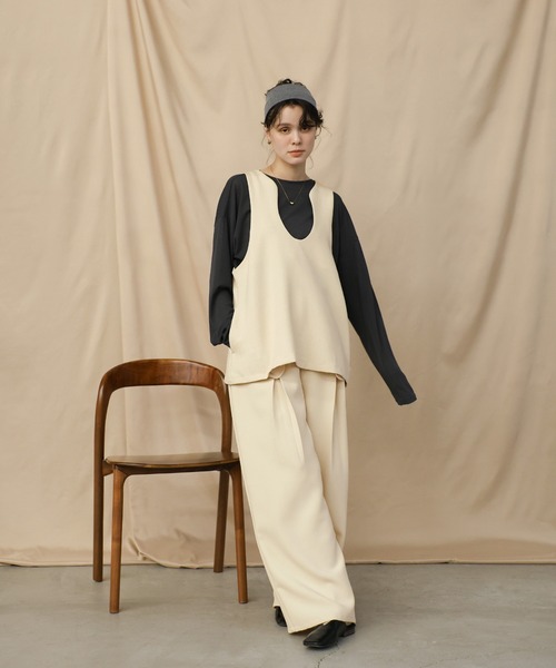 select MOCA（セレクトモカ）の「ルーズシルエットディープタックパンツ（スラックス・レディース・アイボリー/ブラック・MEDIUM/LARGE）」の20枚目の写真