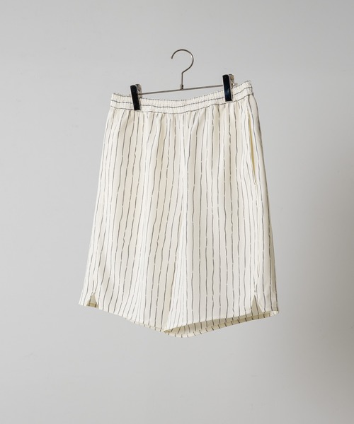 soerte(ソエルテ)の「HANDWRITTEN STRIPE HALF PANTS / ニュアンスストライプハーフパンツ(その他パンツ・メンズ・ホワイト/ブラウン・1/2)」の16枚目の写真