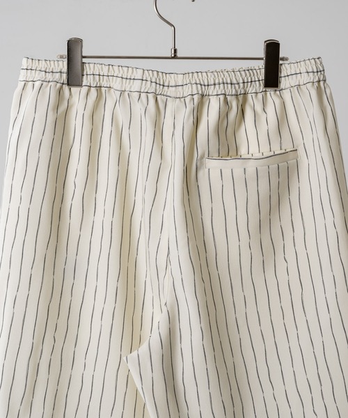 soerte(ソエルテ)の「HANDWRITTEN STRIPE HALF PANTS / ニュアンスストライプハーフパンツ(その他パンツ・メンズ・ホワイト/ブラウン・1/2)」の18枚目の写真