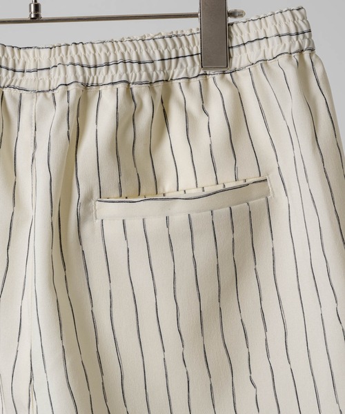 soerte(ソエルテ)の「HANDWRITTEN STRIPE HALF PANTS / ニュアンスストライプハーフパンツ(その他パンツ・メンズ・ホワイト/ブラウン・1/2)」の19枚目の写真