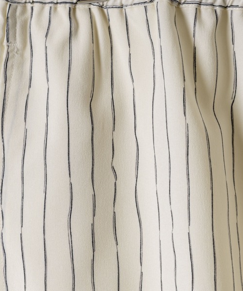 soerte(ソエルテ)の「HANDWRITTEN STRIPE HALF PANTS / ニュアンスストライプハーフパンツ(その他パンツ・メンズ・ホワイト/ブラウン・1/2)」の21枚目の写真