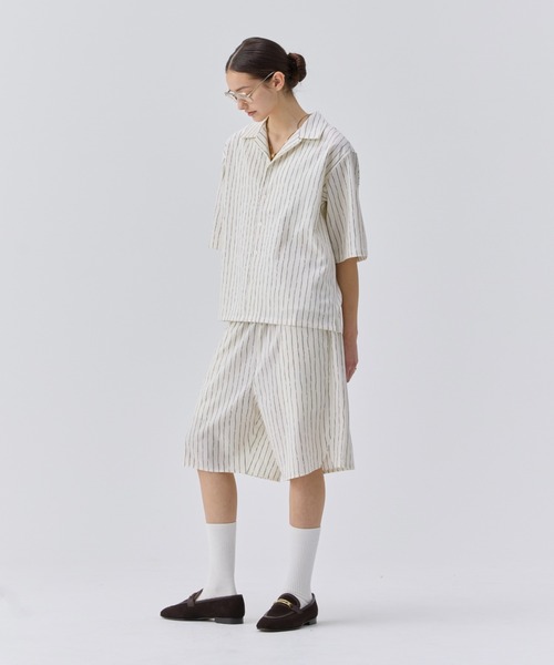 soerte(ソエルテ)の「HANDWRITTEN STRIPE HALF PANTS / ニュアンスストライプハーフパンツ(その他パンツ・メンズ・ホワイト/ブラウン・1/2)」の5枚目の写真