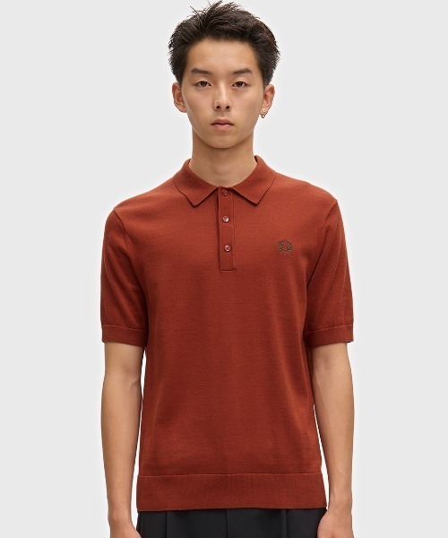 FRED PERRY(フレッドペリー)の「Cotton Knitted Polo Shirt/コットンニットポロシャツ(ポロシャツ・メンズ・ブルー/グリーン/ベージュ/オレンジ/ライトブルー/ブラック/ゴールド/ライトオリーブ/セージグリーン/ダークネイビー/ブラック系その他/ダークグリーン/ライトベージュ/ネイビー/サックスブルー/ブラウン・M/L/S)」の18枚目の写真