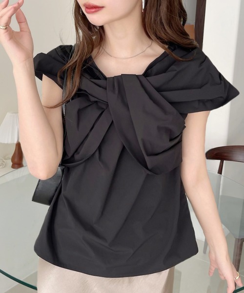 Eclat one(エクラワン)の「【Eclat one】クロスデザイン タイプライター ブラウス(その他トップス・レディース・グレー/ブラック/サックスブルー・FREE)」の1枚目の写真